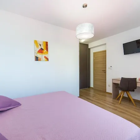 Zvonik 公寓 布里斯特