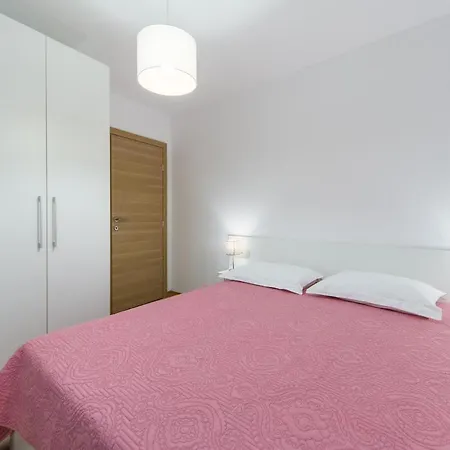 Zvonik * 布里斯特