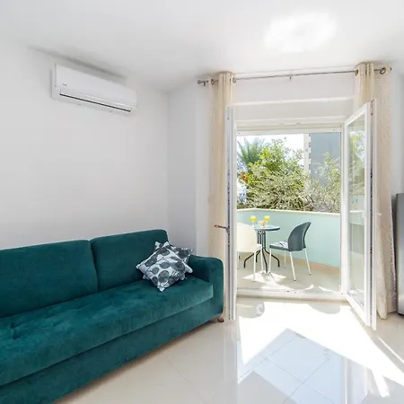 Zvonik Apartment *