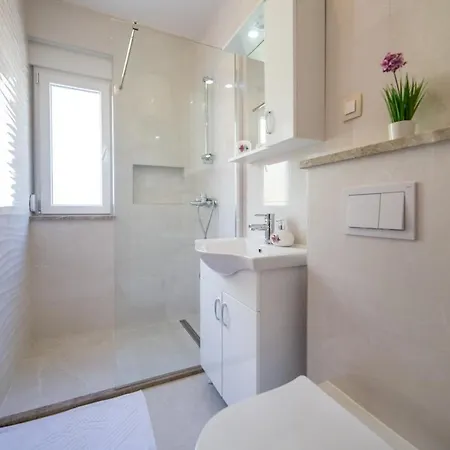 公寓 Zvonik 布里斯特